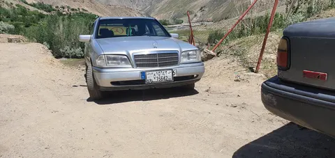 مرسیدس بنز 1995