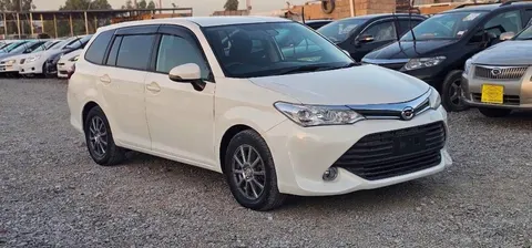 Toyota Fielder 2016