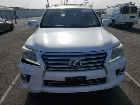 لکسس LX570 2013