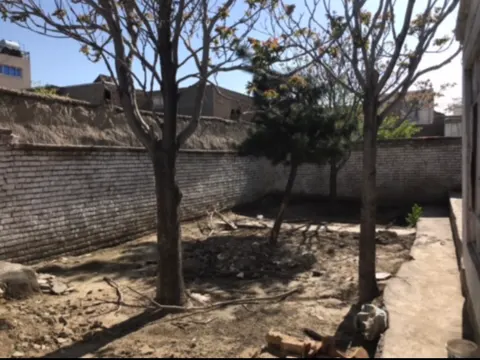 Old house for sale, 2 rooms, 2.5 biswa, Shahid Hangara Square