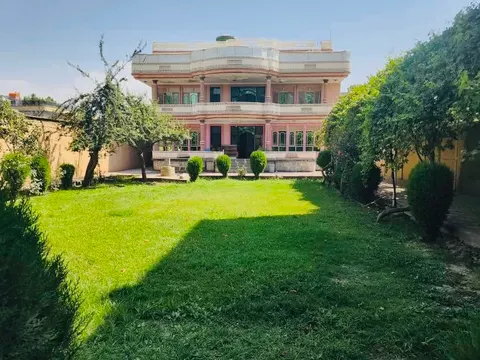 3-storey house for sale, 12 rooms, half jerib, Taloqan city centre