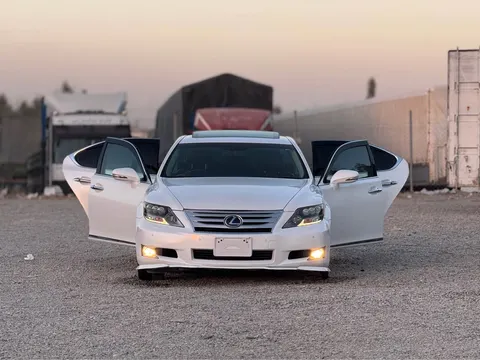 Lexus 2011