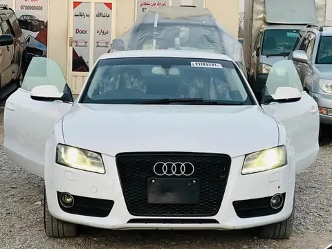 آودی 2010