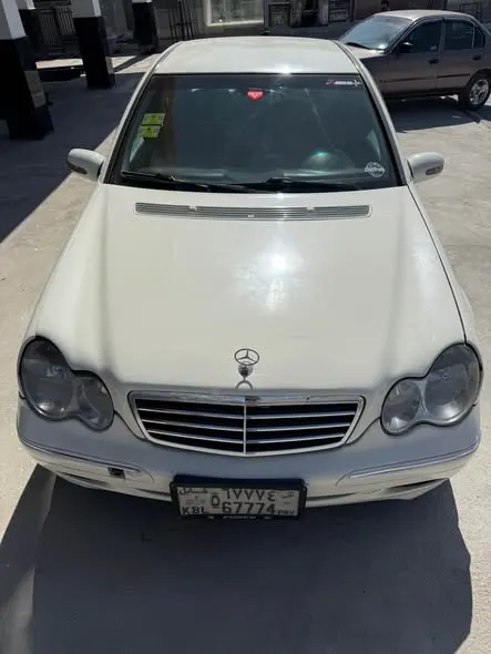 Mercedes-Benz 2003
