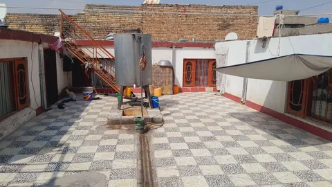 House with 7 Rooms in Shahrak-e Arya, Kabul