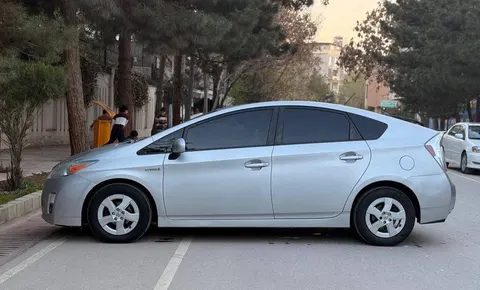 Toyota Prius 2012
