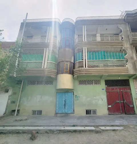 3-storey house for sale, 12 rooms, 3.6 biswa, with garden