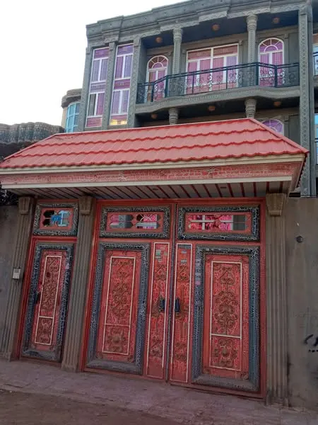 3-storey house for sale, 200 m²