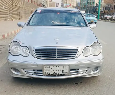 مرسیدس بنز 2004