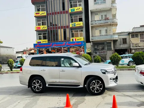 Toyota Land Cruiser GXR 2016