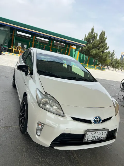 Toyota Prius 2016