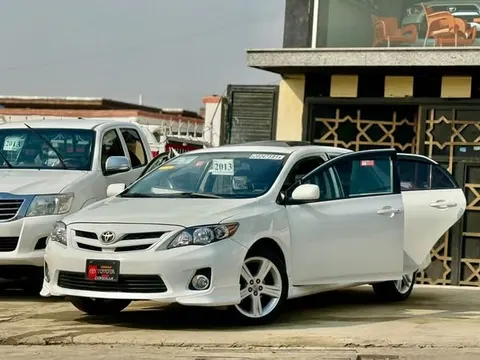 تویوتا کرولا S 2013