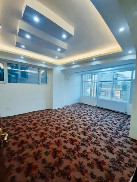 Apartment for rent, 4 rooms, 140 m², 3rd floor