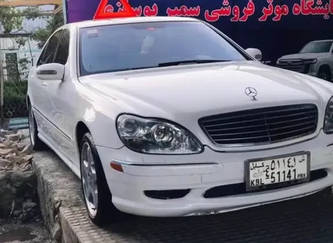 Mercedes-Benz 2002