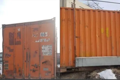 Two containers with Documents