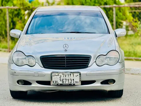 Mercedes-Benz 2001
