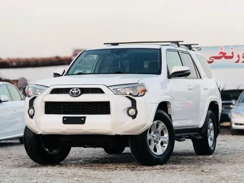 تویوتا 4Runner SR5 2015
