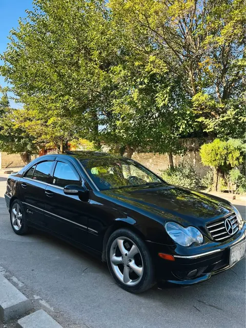 Mercedes-Benz C230 2005