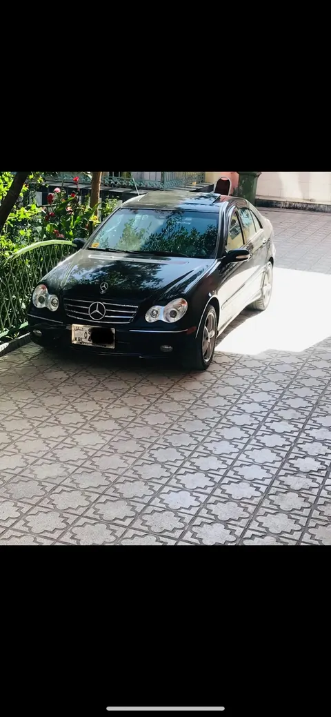 مرسیدس بنز 2005