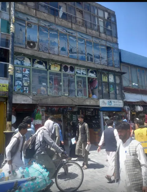 Seven shops for sale, Mandawi main market, Pul-e Bagh-e Umumi