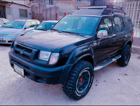 Nissan 2000