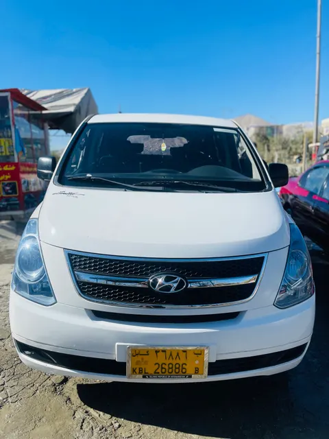 هیوندای H1 2013