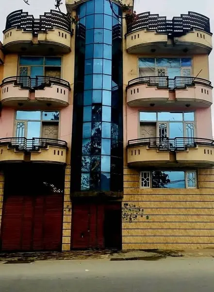 4-storey house for sale, 11 rooms, 300 m², Haji Chaman Road, Khair Khana, Kabul