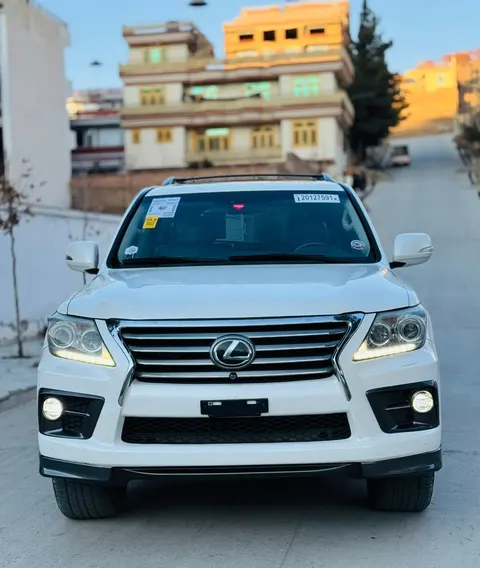 Lexus 570 2009