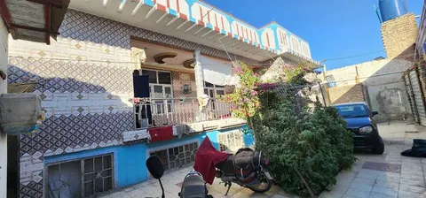 2-storey house for sale, 14 rooms, 700 m²