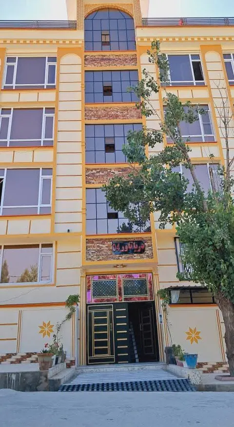 Apartment for sale, 4 rooms, 145 m², 2nd floor, Khisht-e Hochtief, Kabul