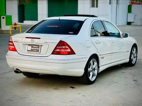 2005 Mercedes-Benz C230 – Full Option