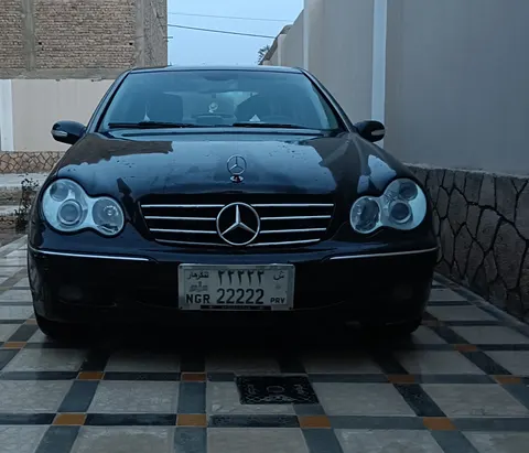 مرسیدس بنز 2005