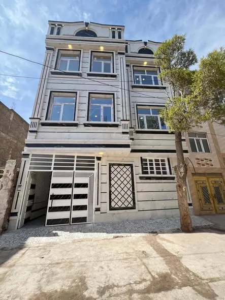 New 3-storey house for sale, parking for 3 cars
