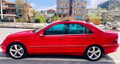 Mercedes-Benz 2004