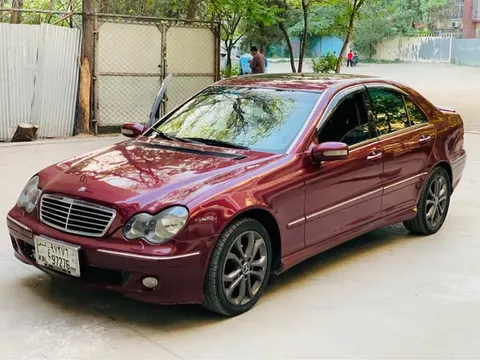 Mercedes-Benz 2001