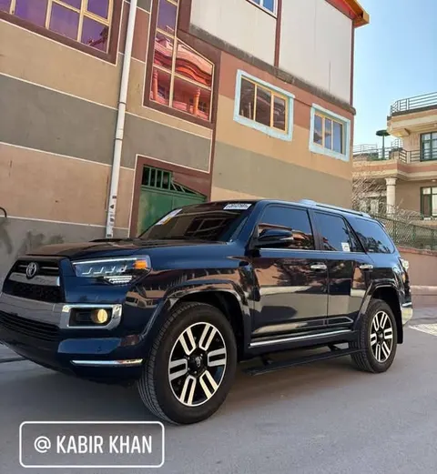 تویوتا 4Runner 2016