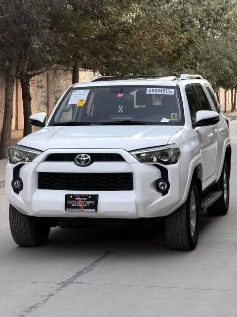Toyota 4Runner SR5 2016