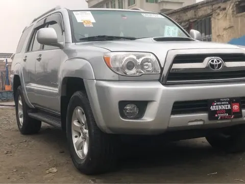 تویوتا 4Runner اسپورت 2005