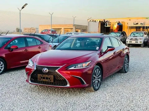 لکسس ES300h 2019