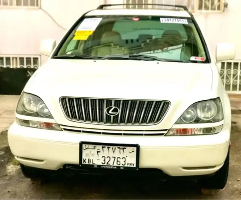 Lexus 2000