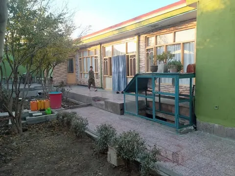 House for sale, 4 rooms, 400 m², Qabil Bai