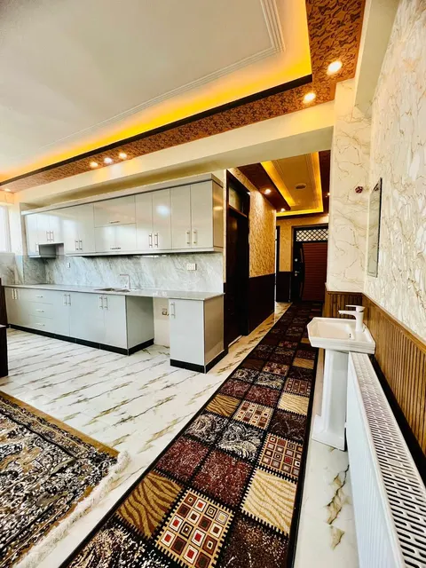 New luxury apartment for sale, 4 rooms, 330 m², with roof terrace