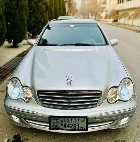 Mercedes-Benz C230 2005