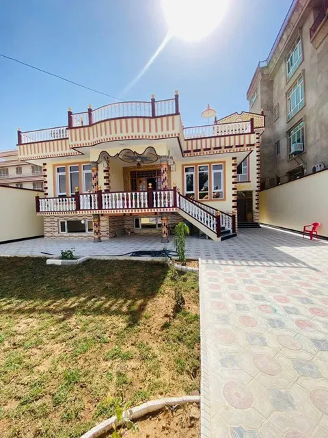 3-storey house for sale, 8 rooms, 450 m², Shama Square, Mazar-i-Sharif