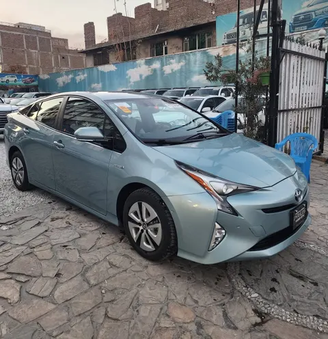 Toyota pirus 2016
