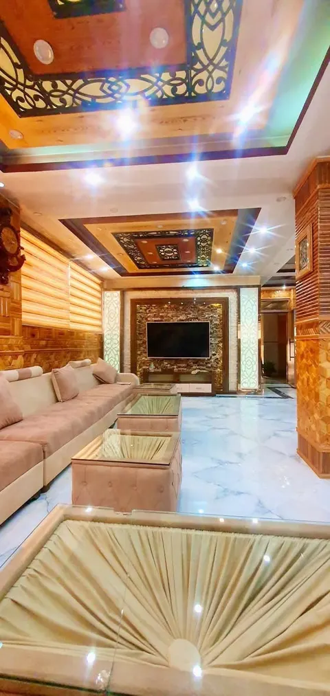 VIP penthouse apartment for sale, 6 rooms, 8th floor, Taimani Project, Kabul