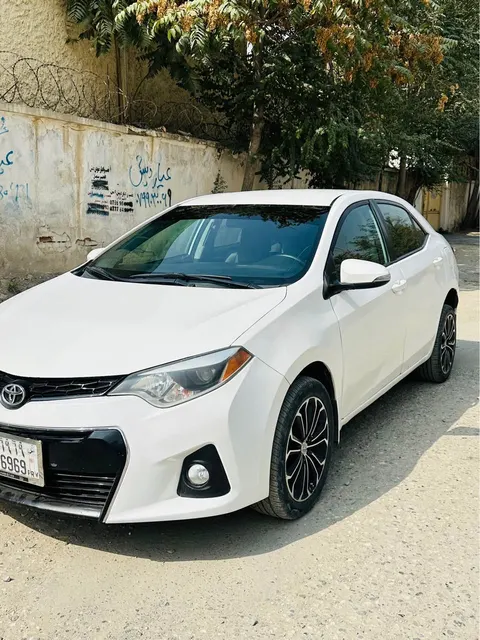 Toyota Corolla 2015