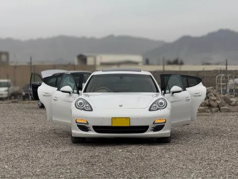 Porsche 2013