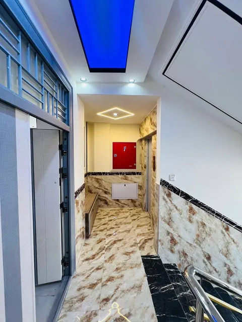 New VIP apartments for sale, 4 and 5 rooms, 180-220 m²