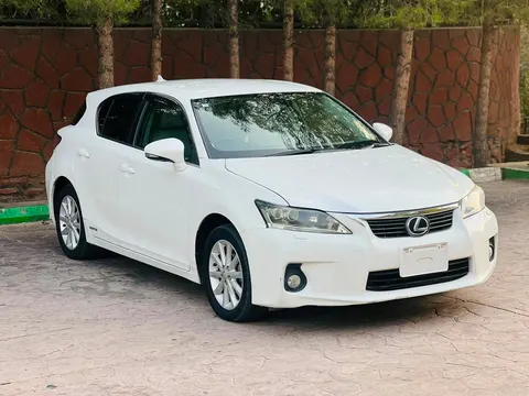 Lexus 2013